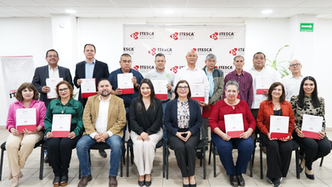 Reconoce Itesca trayectoria de personal docente y administrativo