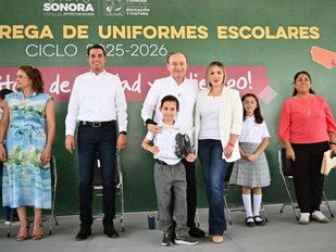 Gobernador Durazo garantiza entrega de uniformes gratuitos a todos los estudiantes antes de iniciar próximo ciclo