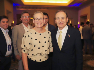 Inauguran Gobernador Durazo y Gobernadora Hobbs cumbre Sonora-Estados Unidos, Arizona-México en Phoenix