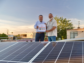 Atestigua Toño Astiazarán beneficios del programa Hogar Solar en familia Mejía Morales