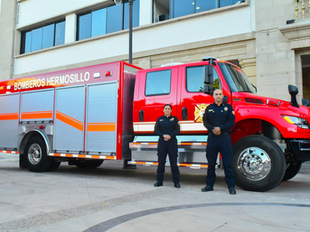 Refuerza Toño Astiazarán equipamiento de bomberos con cuatro unidades nuevas
