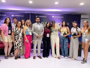 Participa alumnado de la UES en Congreso Nacional de Administración, Contaduría y Negocios