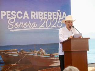 Gobernador Durazo cumple a pequeños productores del sur; salda deuda histórica con entrega de apoyos