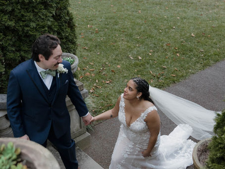 A Romantic Fall Wedding at Newfields | Vivan & John