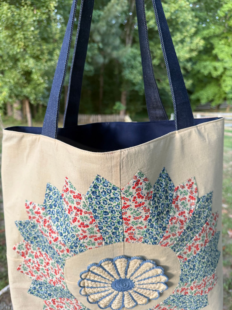 Thumbnail: Double Sided, Vintage Dresden Quilt Tote Bag - Blue