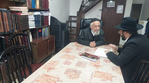 ביקור הגאון הרב יניב נסיר בבתי הרבנים שליט"א עם ספרו החדש