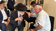 הסיפור המלא | השר שהניח תפילין בפעם השנייה בחייו - בניחום של אלי ישי
