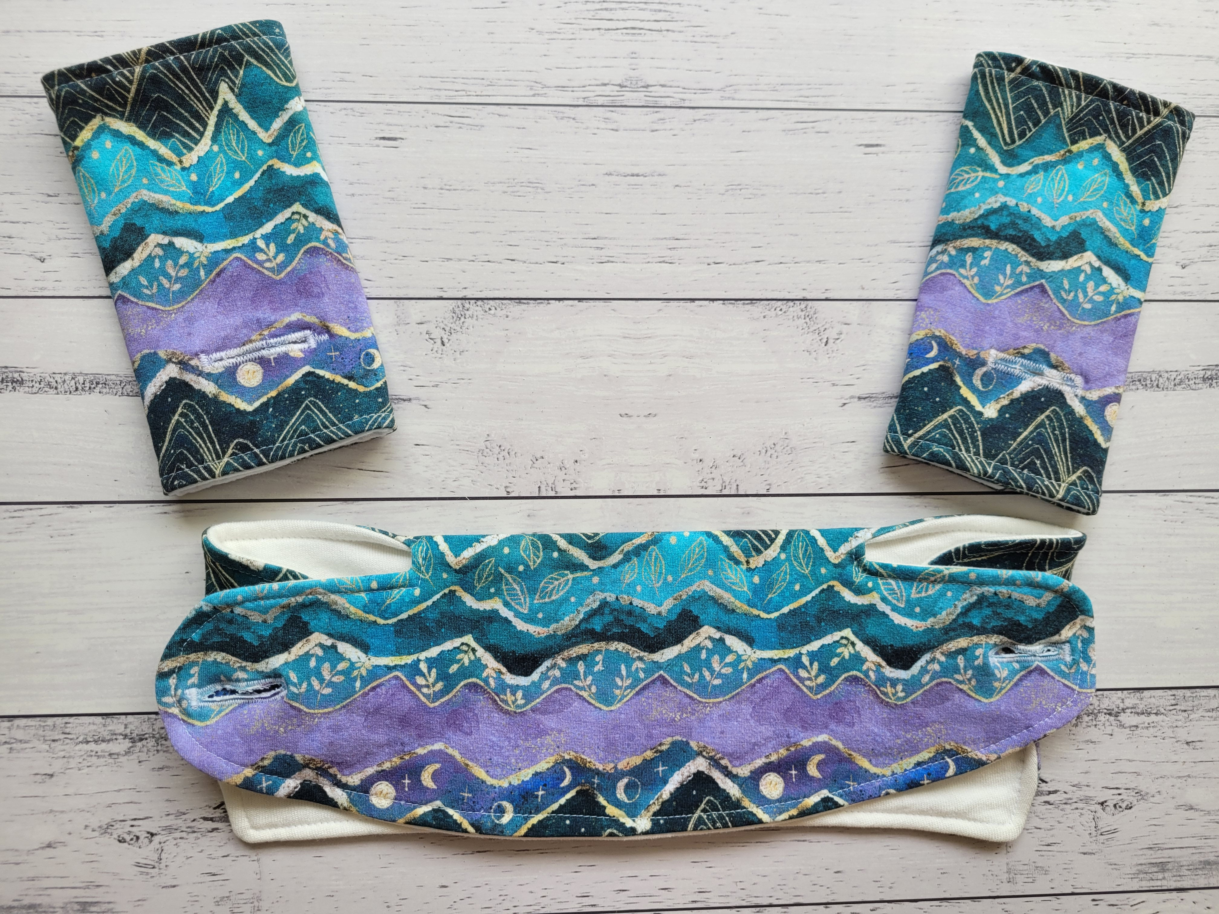 Ergo Carrier Drool Bib and Suck Pads - Inky Mountains