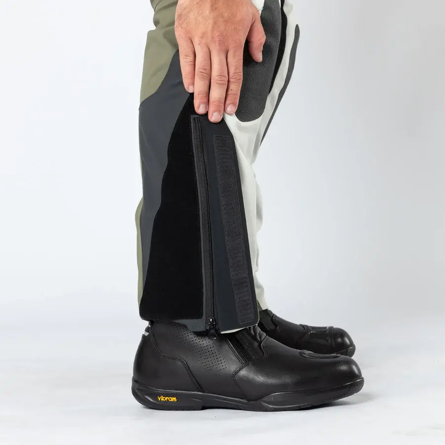 Miniaturbild: IXS Venture GTX 1.0 Hose Hellgrau-Olive | MotoNuba | CH-3150 Schwarzenburg