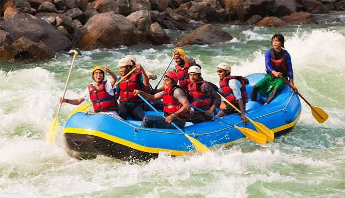 River rafting.jfif