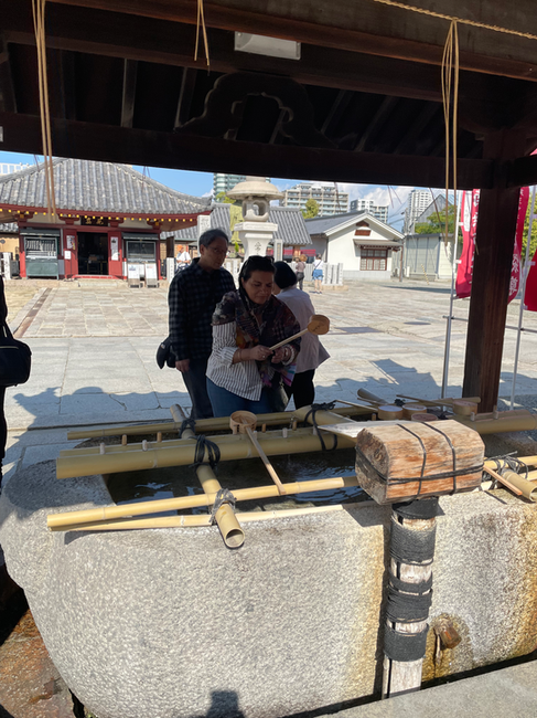 Washing hand ritual at Shitennoji Temple Osaka