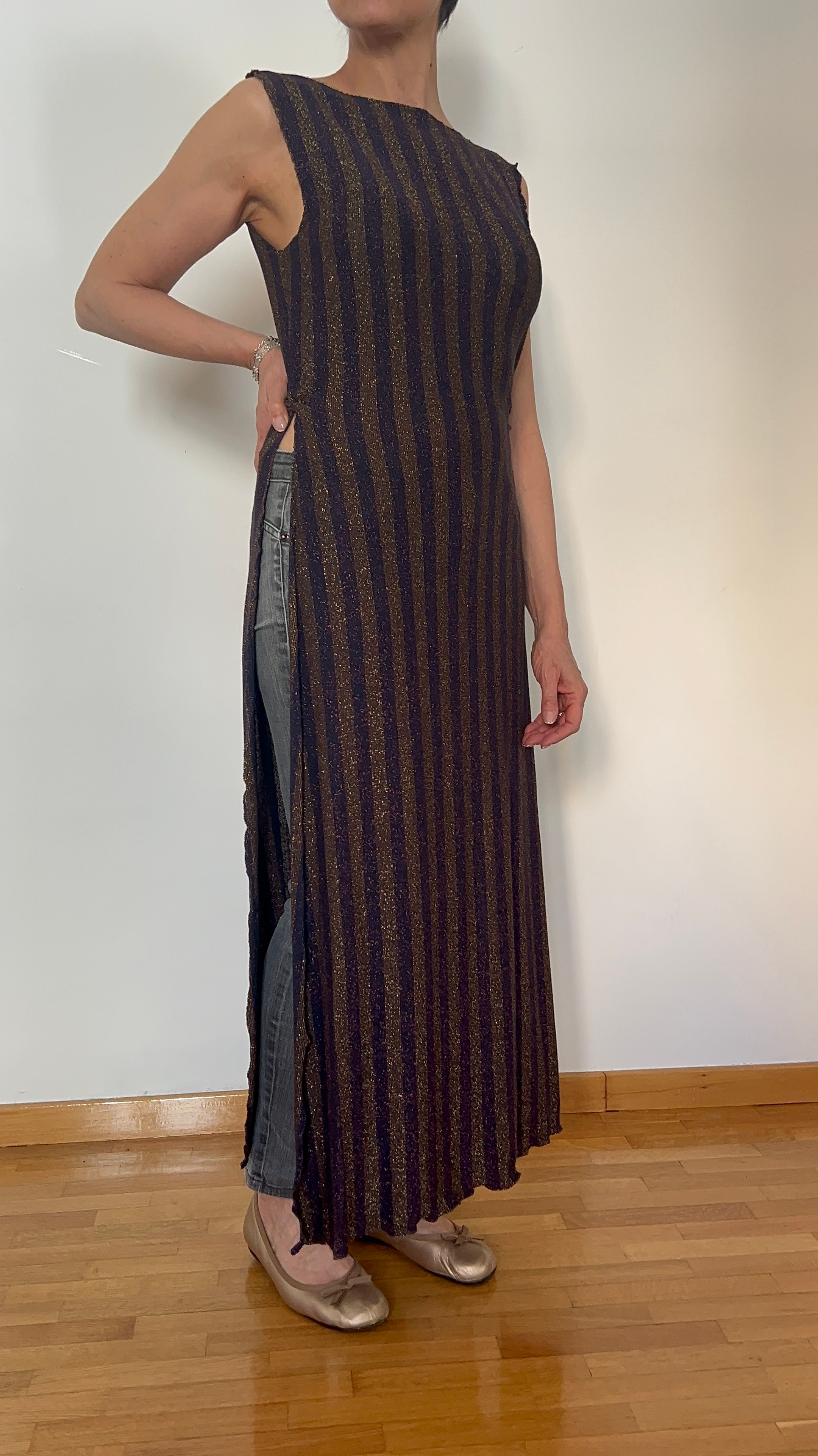 Deco Dress vestito elasticizzato con spacchi laterali Made in Italy