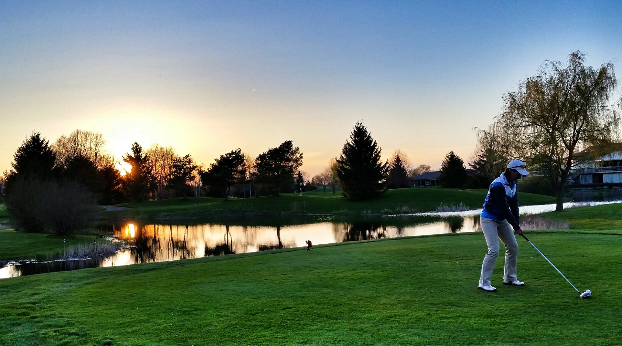 Pine Knot Golf, Restaurant, Weddings. Dorchester, ON