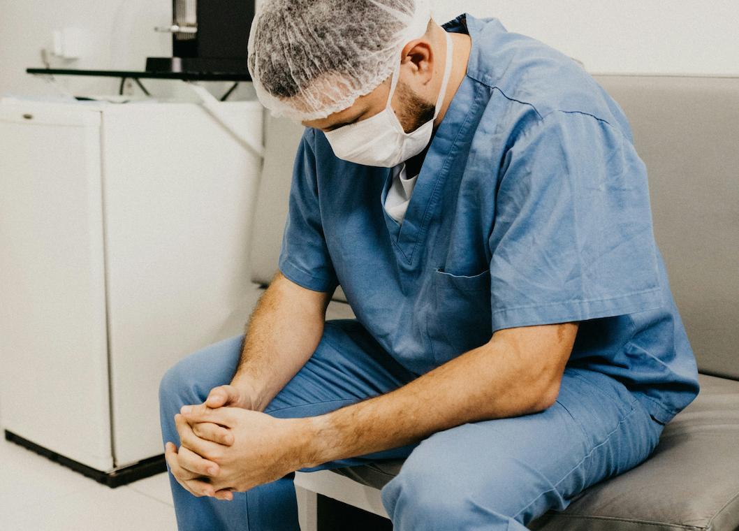 Veterinary Burnout Statistics: Prevalence, Causes, and Impact