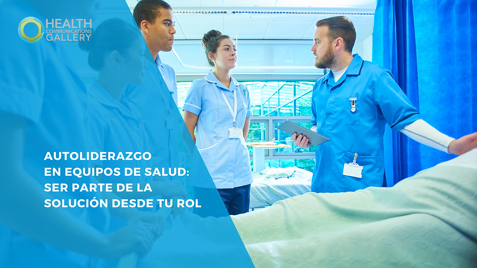 Profesionales de la salud conversan y coordinan atención en un entorno hospitalario, demostrando auto liderazgo y trabajo en equipo durante una jornada clínica.