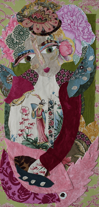 Portrait textile féminin aux motifs floraux, art textile contemporain évoquant renouveau et saisonnalité