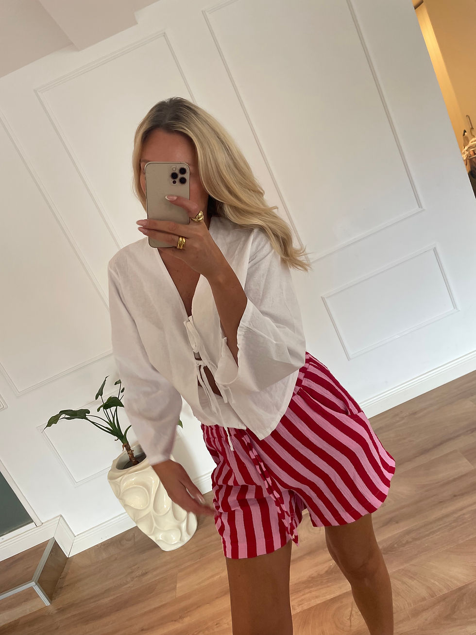 Miniaturbild: Red rosa Musselin Short
