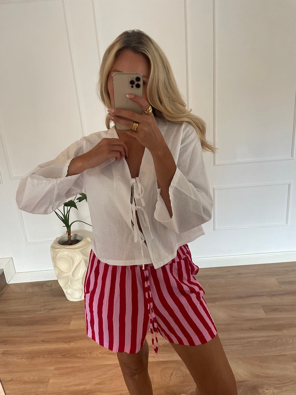 Miniaturbild: Red rosa Musselin Short