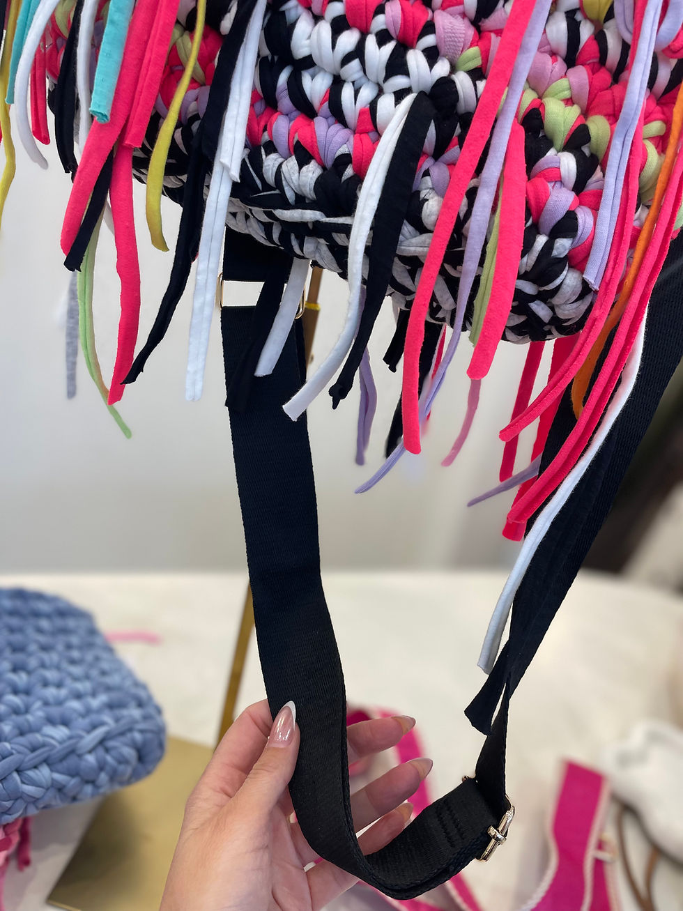 Miniaturbild: Black bag chain 