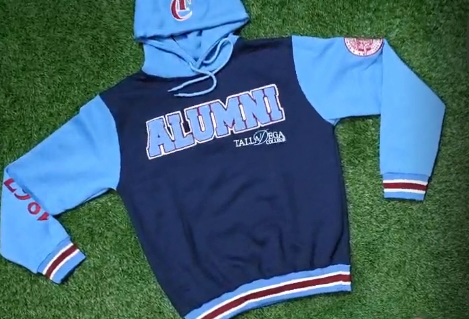 Alumni Talladega Hoodie - Navy