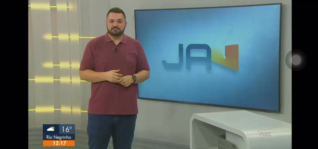 Na pista, a Equipe Ceccato Racing demonstrou excelência e determinação em cada curva da Copa do Brasil 2023. Com estratégias cuidadosamente elaboradas e uma performance de tirar o fôlego, Roberto Wudstrack Junior mostrou por que é considerado um dos talentos mais promissores do automobilismo atual. Sua habilidade de dominar as pistas e enfrentar adversários de alto nível foi essencial para alcançar a vitória. Por trás dos bastidores, um nome se destacou como peça fundamental nesse sucesso: Emerson Ceccato, o renomado preparador e técnico da equipe. Sua expertise na preparação de karts colocou a equipe em vantagem, garantindo que o Kart estivesse no auge de seu desempenho. O conhecimento e a dedicação de Ceccato foram uma combinação perfeita para otimizar as máquinas e contribuir para a vitória de Wudstrack. A vitória da Equipe Ceccato Racing na Copa do Brasil 2023 não é apenas uma realização esportiva, é uma prova do poder da determinação, da colaboração e da paixão. Roberto Wudstrack Junior, Emerson Ceccato, Jorge fernandes (Portuga) e Duda Karmann e toda a equipe são testemunhas vivas de como a dedicação pode transformar sonhos em realidade.  A história da Equipe Ceccato Racing é uma celebração da busca incansável pela excelência e um lembrete de que, com trabalho árduo e determinação, as vitórias mais gratificantes podem ser conquistadas.  kartweb.com.br  29/08/2023 as 17,36 pm.