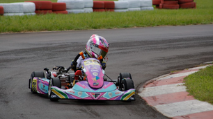 Emily Vitória Martins: A Jovem Promessa do Kart Brasileiro