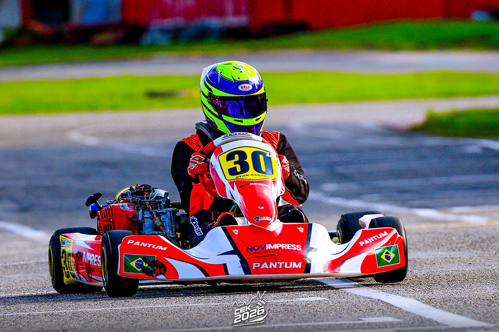 Ryan Santos durante etapa do Campeonato Estadual de Kart 2026 na categoria F4 Novatos em Guapimirim