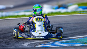 César Santos Conquista o Título do Catarinense de Kart 2024 com Performance Impecável