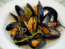 Easy Guisadong Tahong Recipe