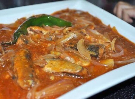 Easy Ginisang Sardinas Recipe