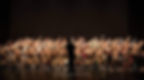 Groupe de danseurs sur scène lors d'un gala de danse Lille.