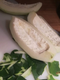 Peeled Seeded and Cut Green Papaya
