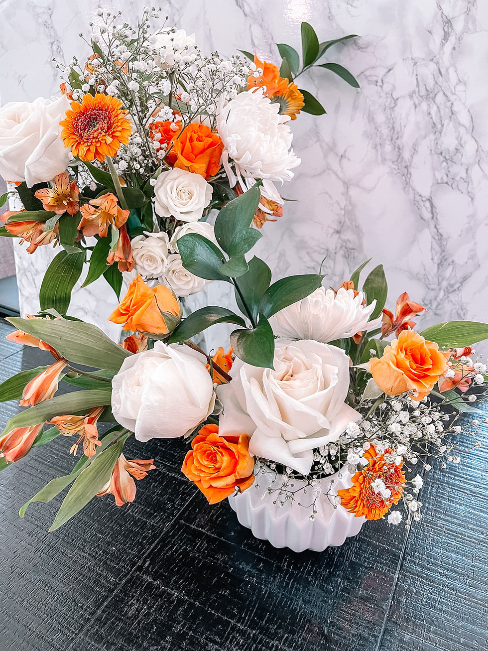 Thumbnail: Fresh Florals you keep starting at $95 4ft table