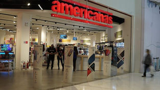 Americanas sofre queda de 77,3% em um dia devido a inconsistências contábeis.