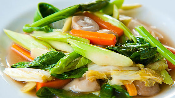 Pan Fried Vegetable with Garlic Sauce