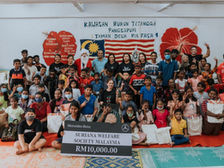 Mercedez-Benz's employees bring "Christmas in a Shoebox" joy to 150 children