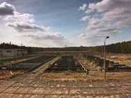 Verlassene Fischfarm