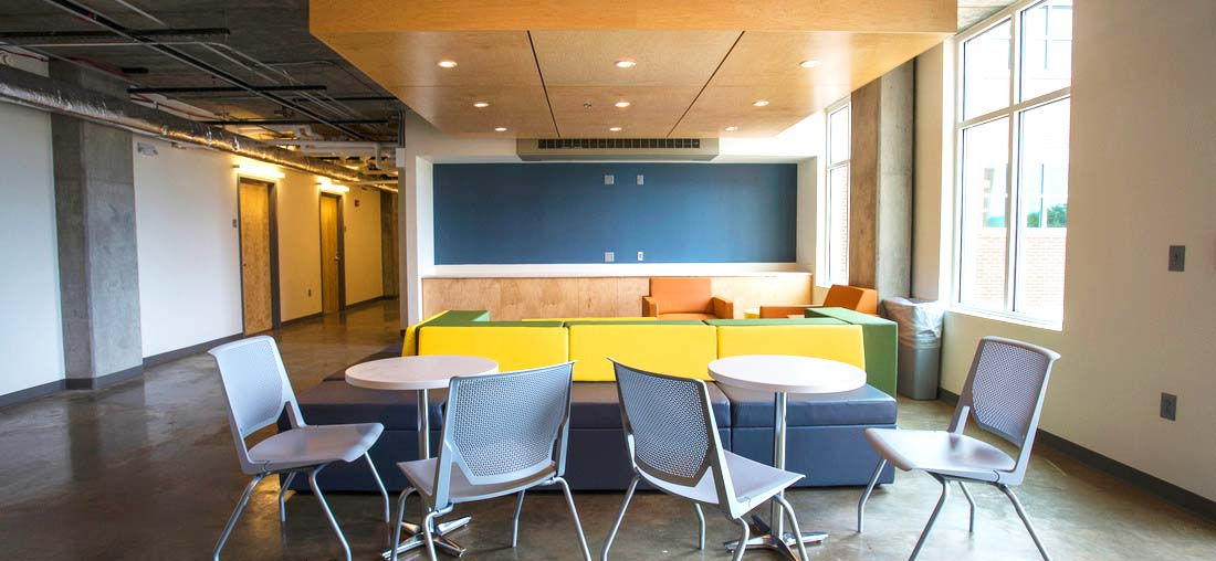 ATU M Street Dorm, Lounge