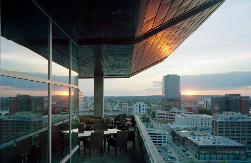 300 3rd Tower, Exterior balcony view