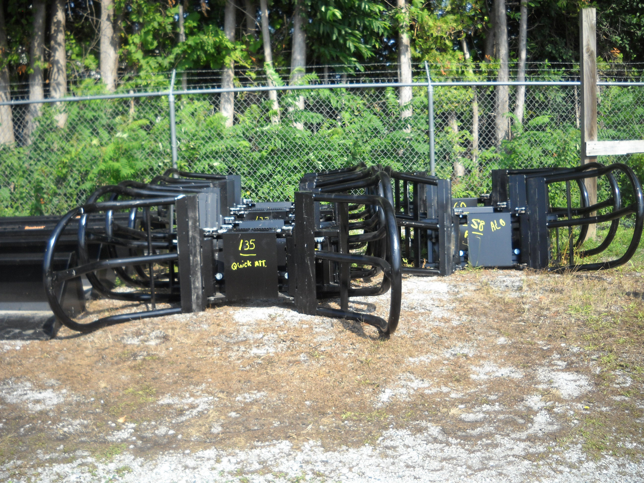 ALO & Skid Steer Round Bale Grabber