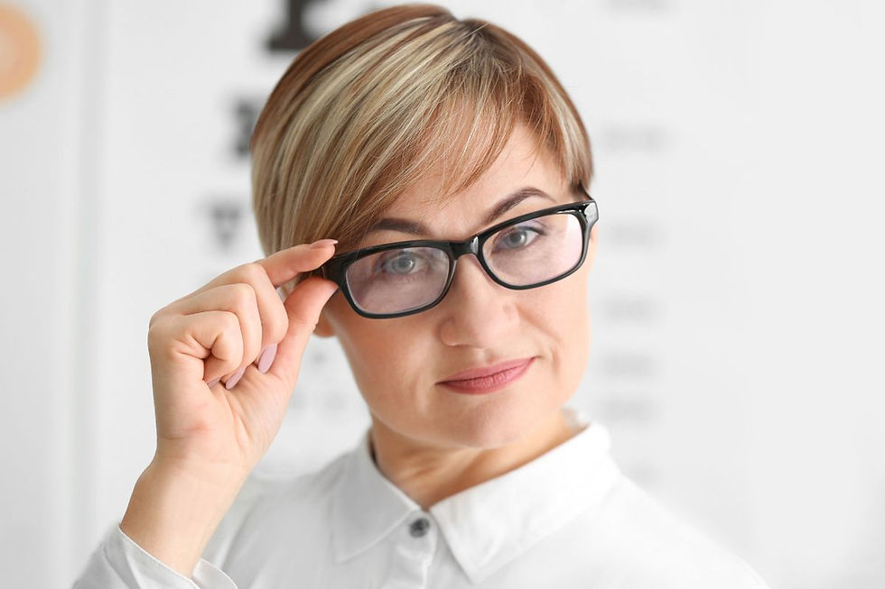 oculos-bifocal-dra-carolina-kita-oftalmologista-sao-paulo