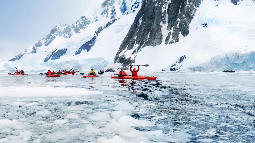 kayak2-16x9.webp