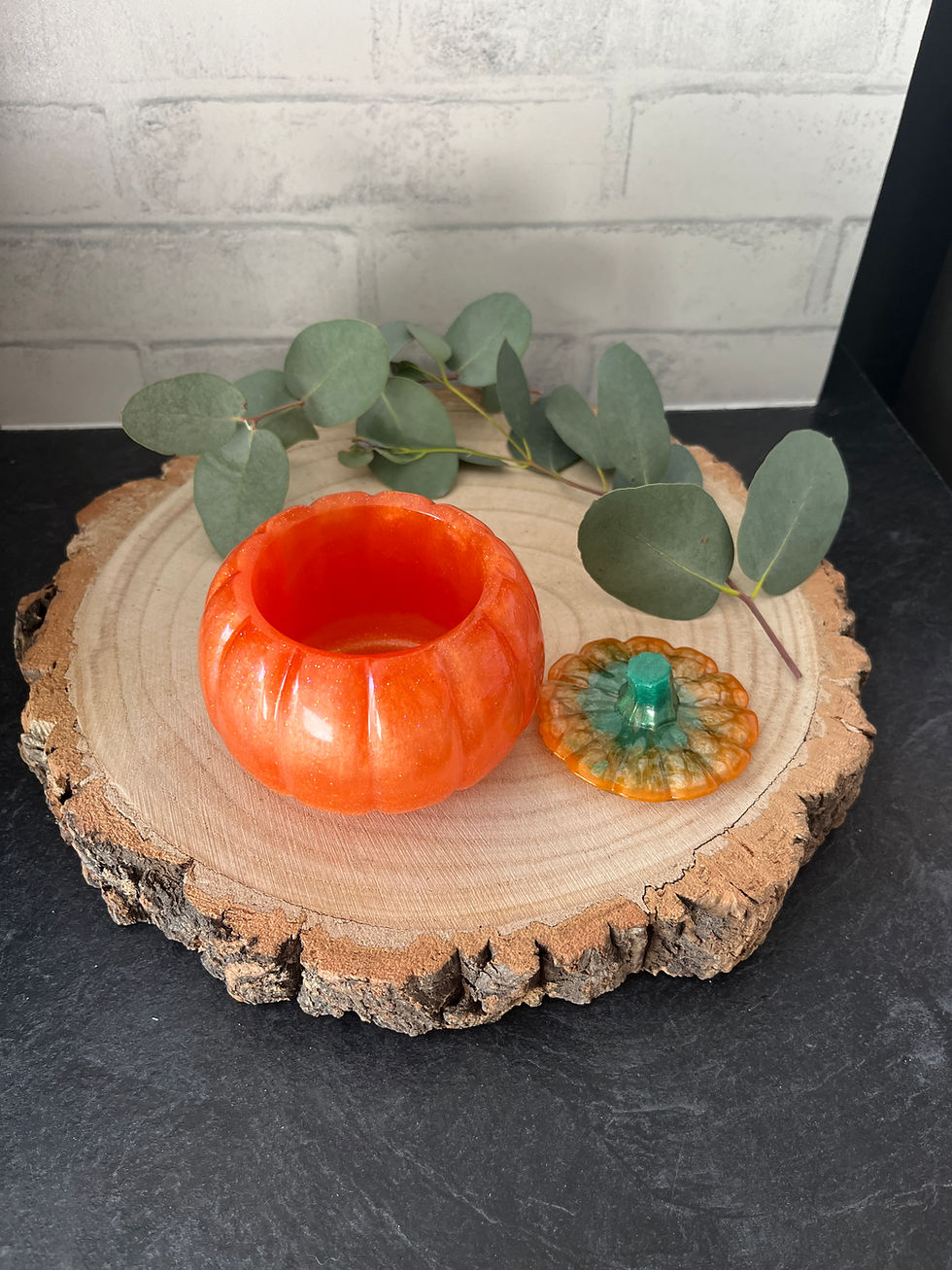 Resin Pumkin Jar