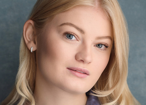 Stephanie Howlett_edited.jpg