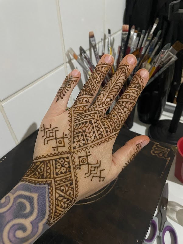 MEHNDI HENNA INDIANA MARROQUINA MARCIA DE ANDRADE
