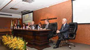 CRM-MG lança campanha para promover hábitos digitais saudáveis entre crianças e adolescentes