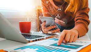 Comunicação corporativa cresceu 5% em 2022