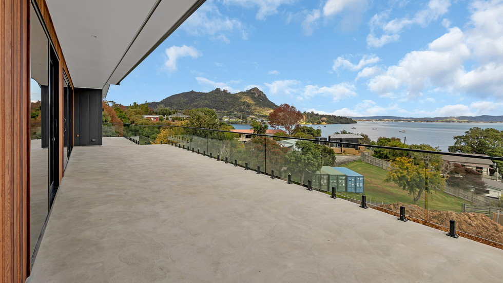 Mcleods Bay R & J Architecture