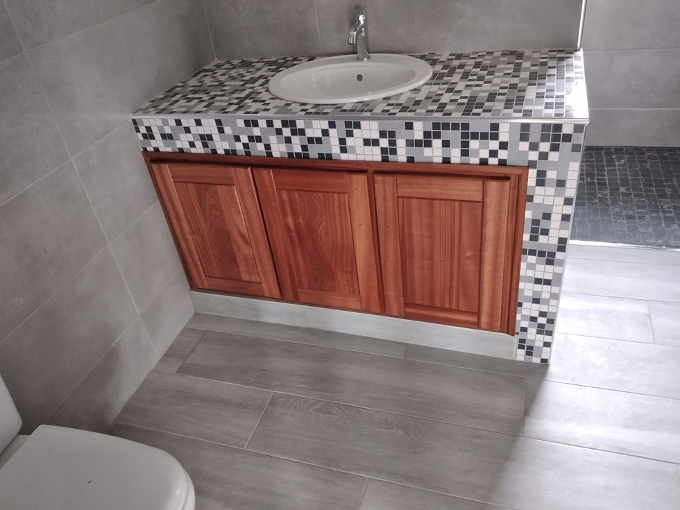 Placards en bois massif