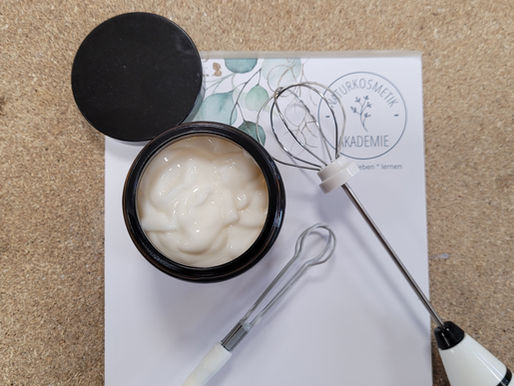 AUF FEHLERSUCHE ... bei der Cremeherstellung